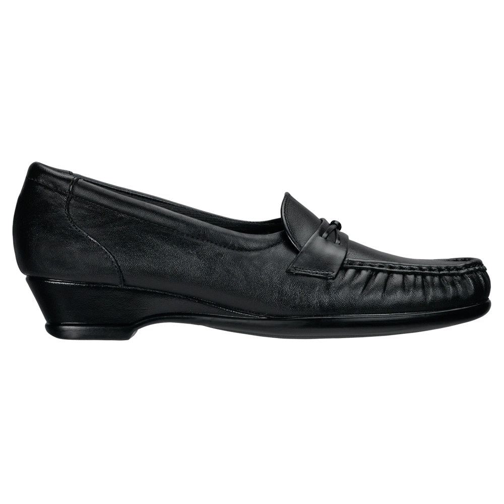 Women's Easier Slip On Loafer in Black