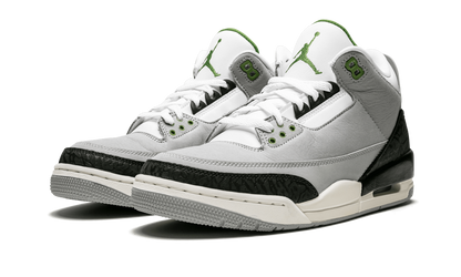3 Retro "Chlorophyll" 136064 006