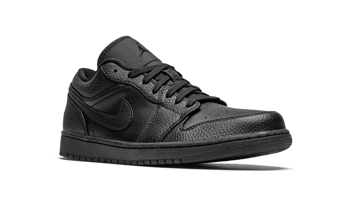 1 Low "Triple Black" 553558 091