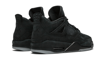 4 Retro "Kaws - Black" 930155 001