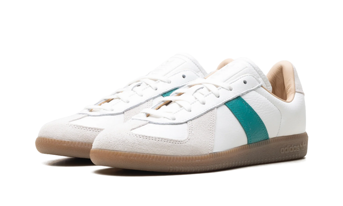 BW Army "Core White Power Green" HQ9265
