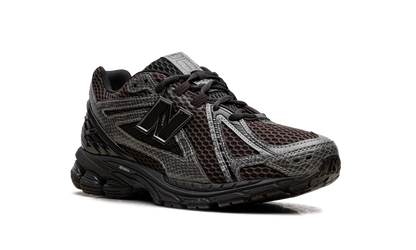 1906 "Thunder Brown / Black" U19062NQ