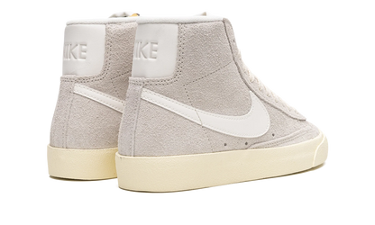BLAZER MID 77 VINTAGE MNS WMNS "Light Bone Alabaster" DV7006 001