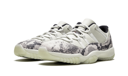 11 Retro Low "Snakeskin Light Bone" CD6846 002