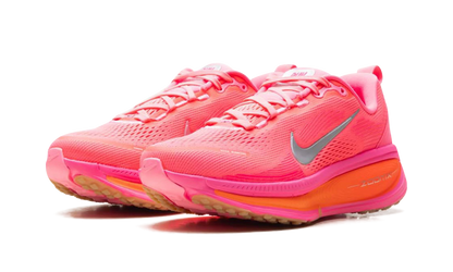 Vomero 18 WMNS "Digital Pink Hyper Orange" HM6804 602