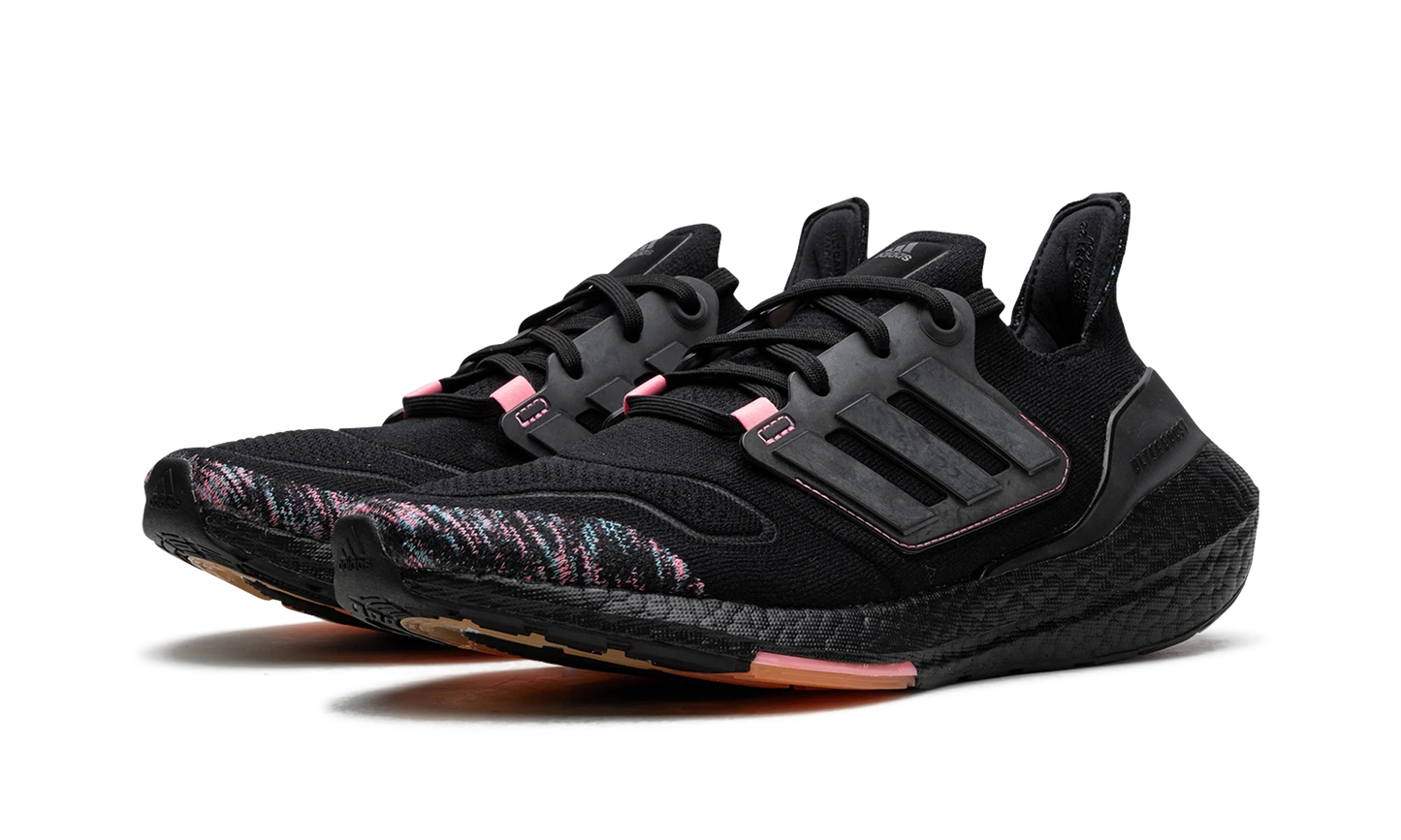 ULTRABOOST 22 WMNS "Black Beam Pink" GX5927