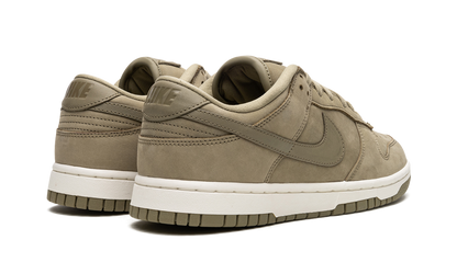 DUNK LO PRM MF WMNS"Neutral Olive" DV7415 200