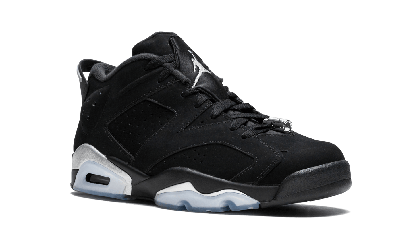 6 Retro Low "Metallic Silver" 304401 003