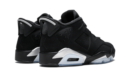 6 Retro Low "Metallic Silver" 304401 003