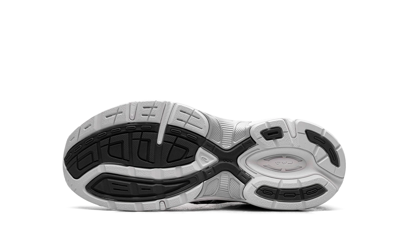Gel-1130 GS "Carrier Grey Pure Silver" 1204A169 020