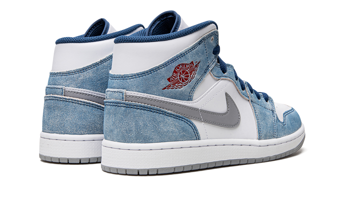 1 Mid "French Blue" DN3706 401