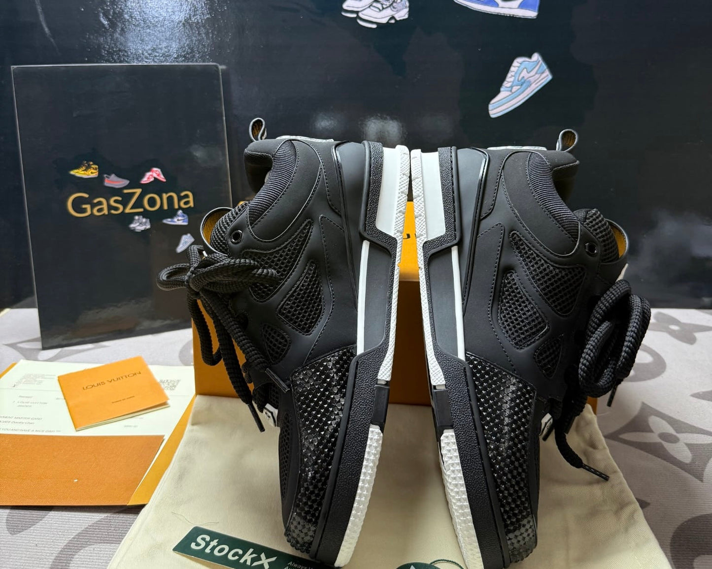 Skate Sneaker Black White
