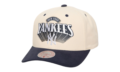 MLB Horizon Pro Snapback Cap "New York Yankees - Off White" HP8514 NYYOFWH