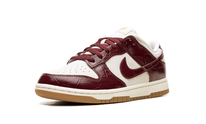 Wmns Dunk Low LX"Team Red Croc" FJ2260 004