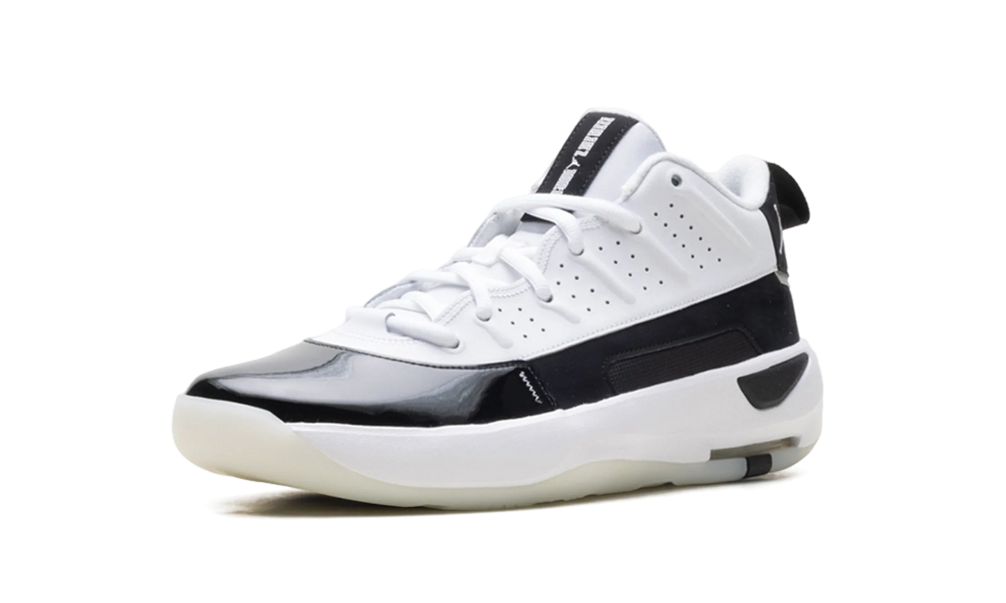 Max Aura 7 "White Summit White Black" HQ2091 100