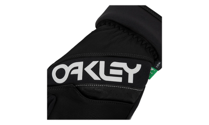 Factory Winter Trigger Mitt 2 "Blackout" 94264 02E