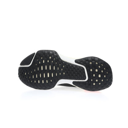 ZoomX Invincible Run 3 Oreo