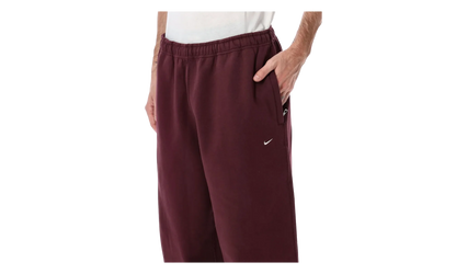 Solo Swoosh Cuffed Fleece Pants "Burgundy Crush" HV1088 652