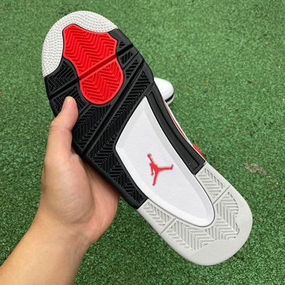 4 Retro Red Cement