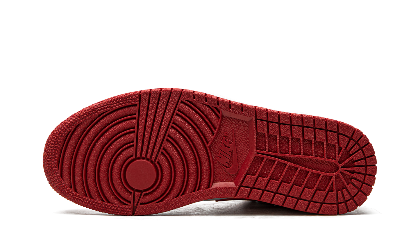 1 Low "Gym Red" 553558 611