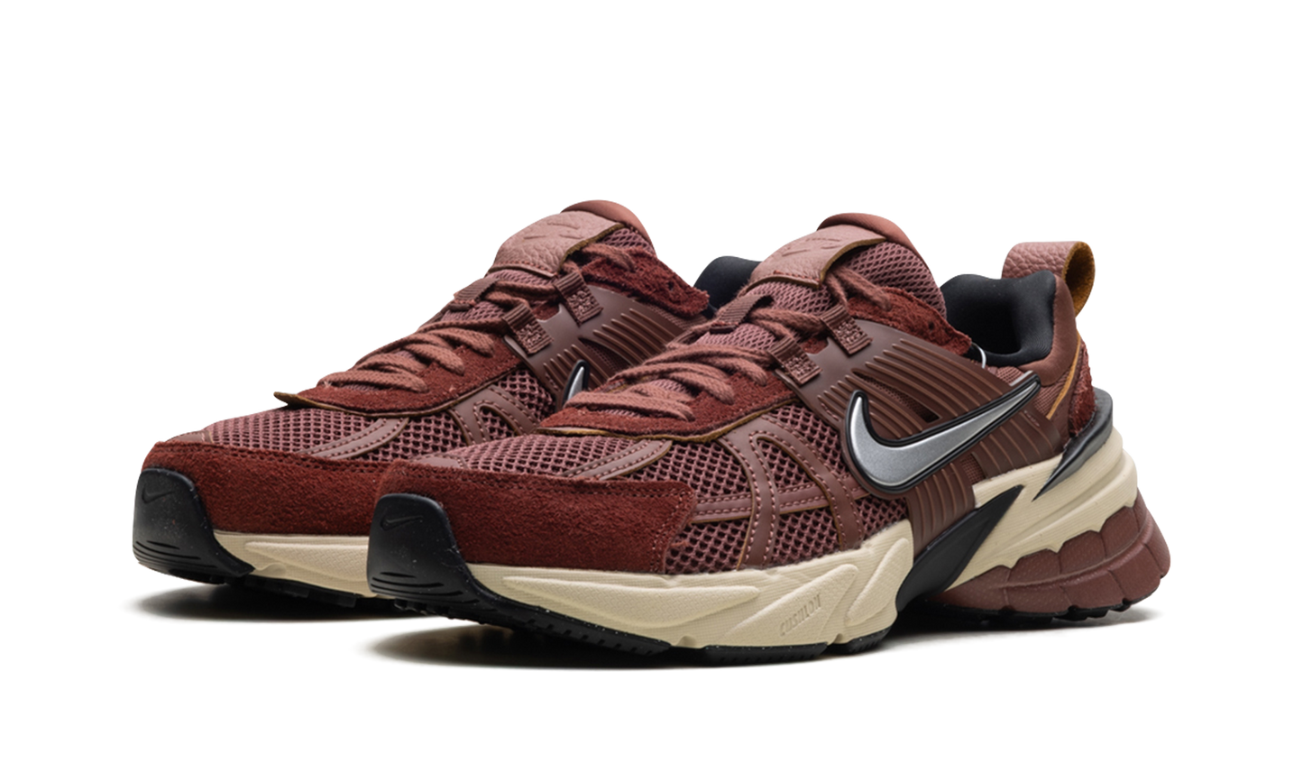 V2K Run WMNS"Red Sepia Dark Pony" FN6703 201