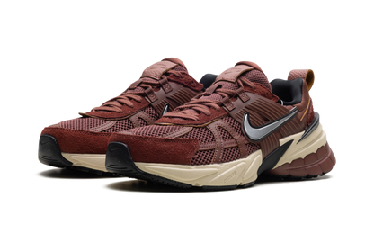 V2K Run WMNS"Red Sepia Dark Pony" FN6703 201