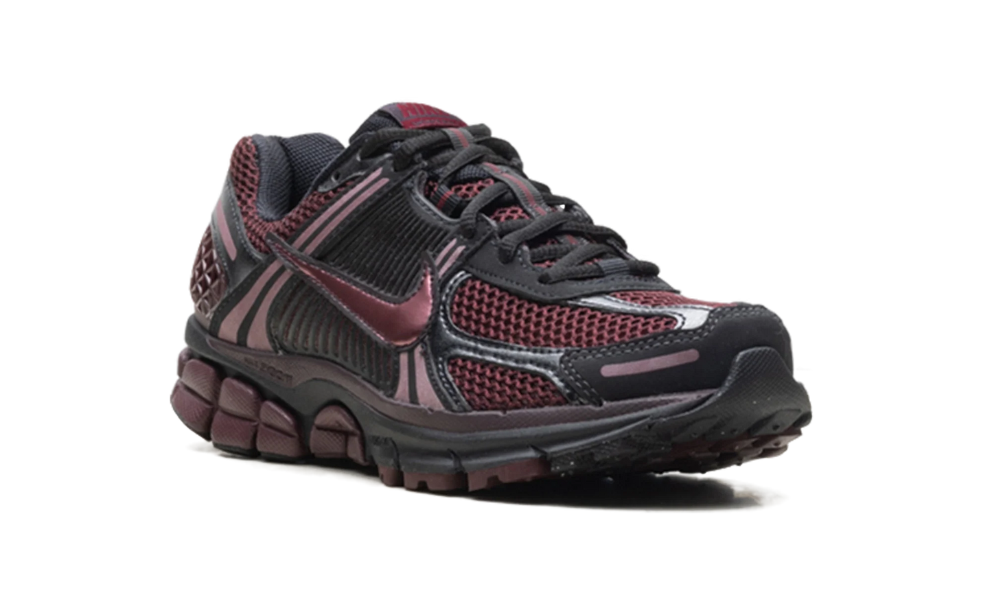 Zoom Vomero 5 WMNS "Black Burgundy Crush" IB8929 002