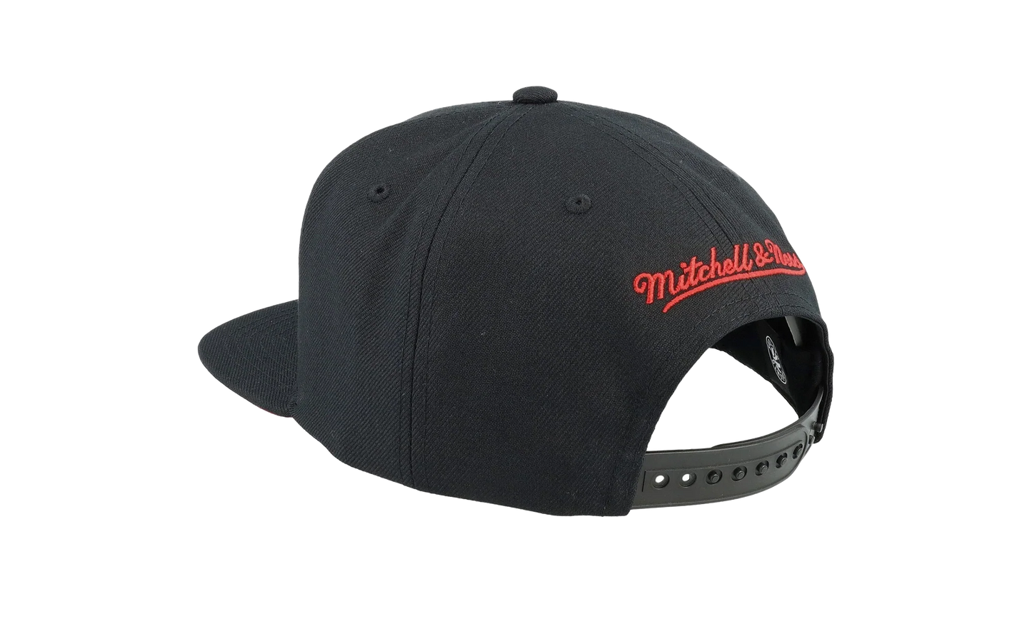 NBA Embroidery Glitch Snapback Cap "Toronto Raptors - Black" HHSS4322 TRAYYPPPBLCK