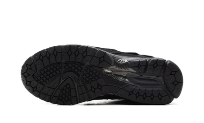 2002R Gore-Tex "Protection Pack - Black" U20023MB