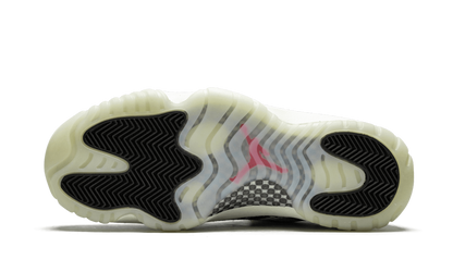 11 Retro Low "Snakeskin Light Bone" CD6846 002