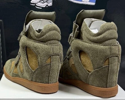 Bekett Olive Green