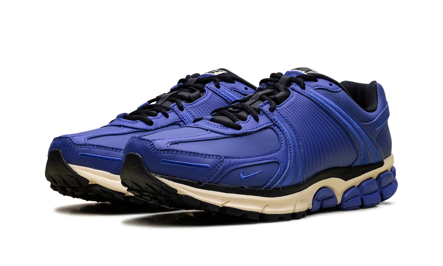 Zoom Vomero 5 "Swooshless Hyper Royal" IO4555 400