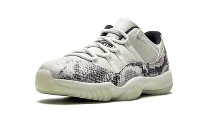 11 Retro Low "Snakeskin Light Bone" CD6846 002