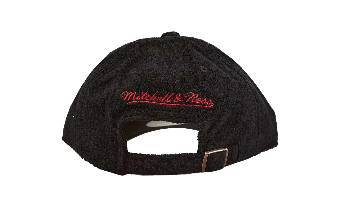 NCAA Terry Cloth Strapback Cap "UNLV Rebels - Black" HLUX4525 LVEYYPPPBLCK