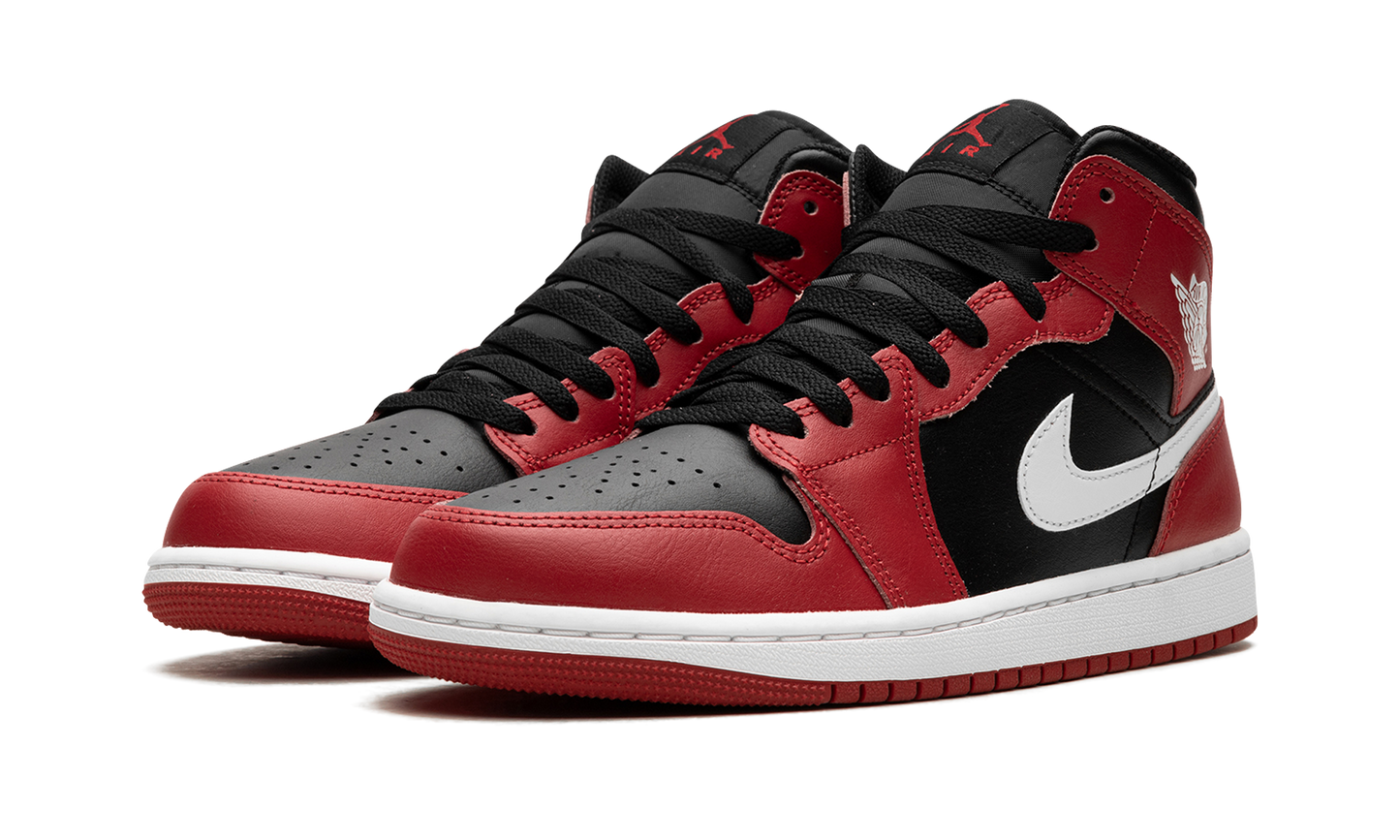 1 Mid (2024) "Gym Red Black White" DQ8426 061