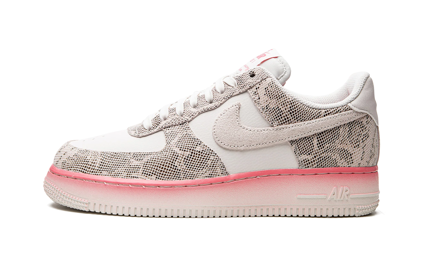 AIR FORCE 1 LO MNS WMNS "Our Force 1 Snakeskin" DV1031 030