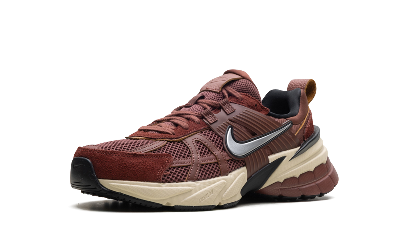V2K Run WMNS"Red Sepia Dark Pony" FN6703 201