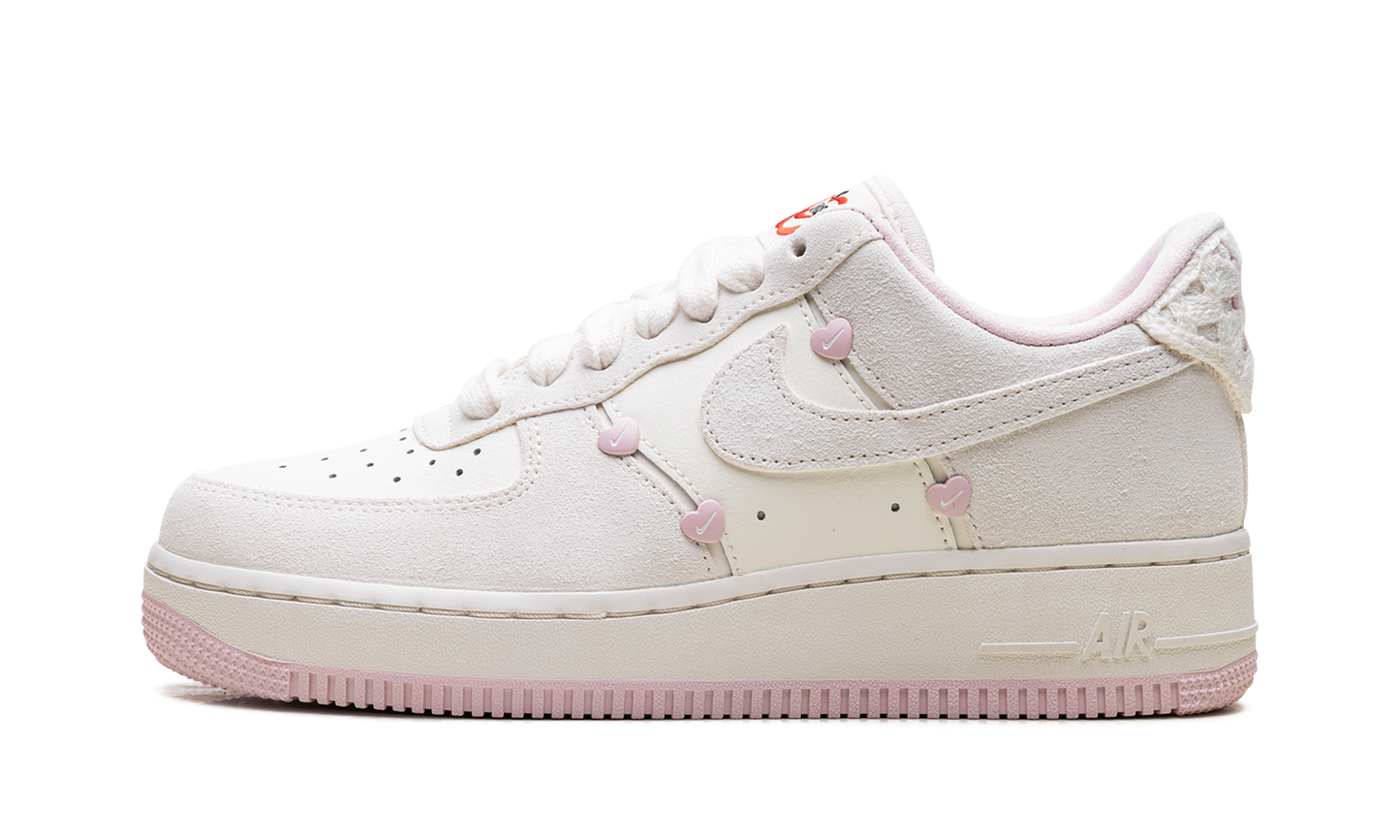 Air Force 1 Low WMNS"Valentine's Day" HV5992 111