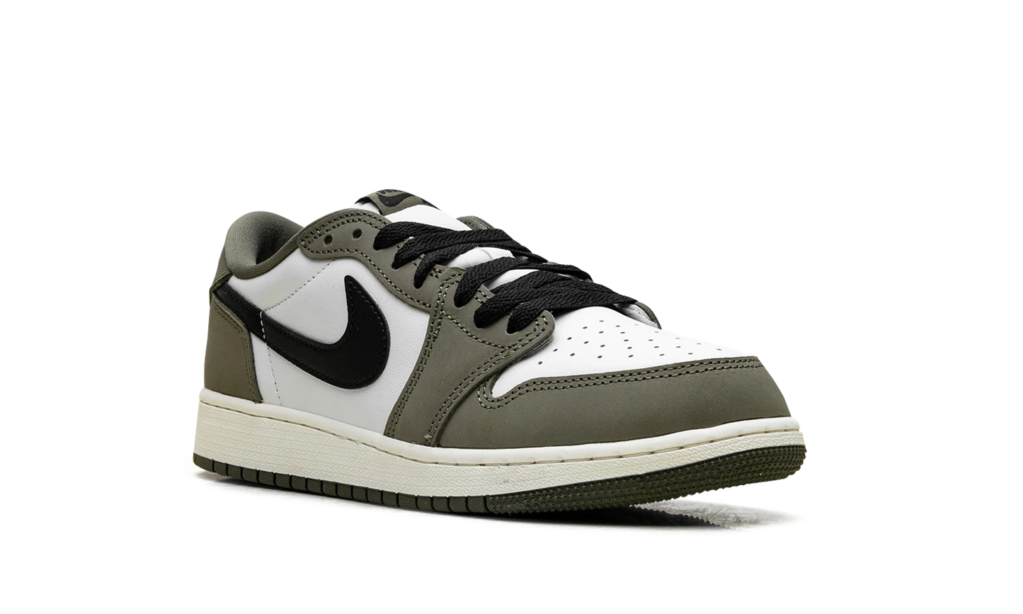 Jordan 1 Retro Low OG GS "Medium Olive" HQ6999 200