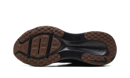 Vomero 18 "Coffee Bean" IH4454 001