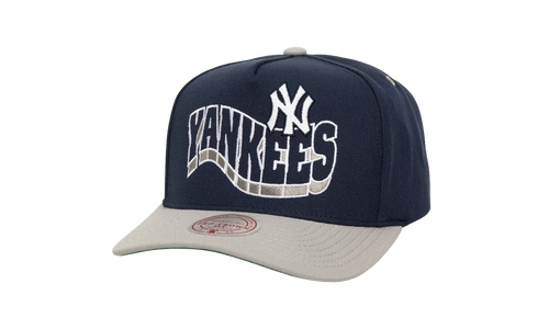 MLB Wavy Pro Snapback Cap "New York Yankees - Navy" HP9616 NYYNAVY