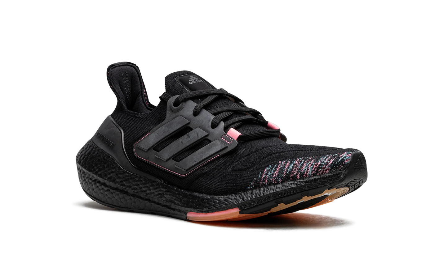 ULTRABOOST 22 WMNS "Black Beam Pink" GX5927