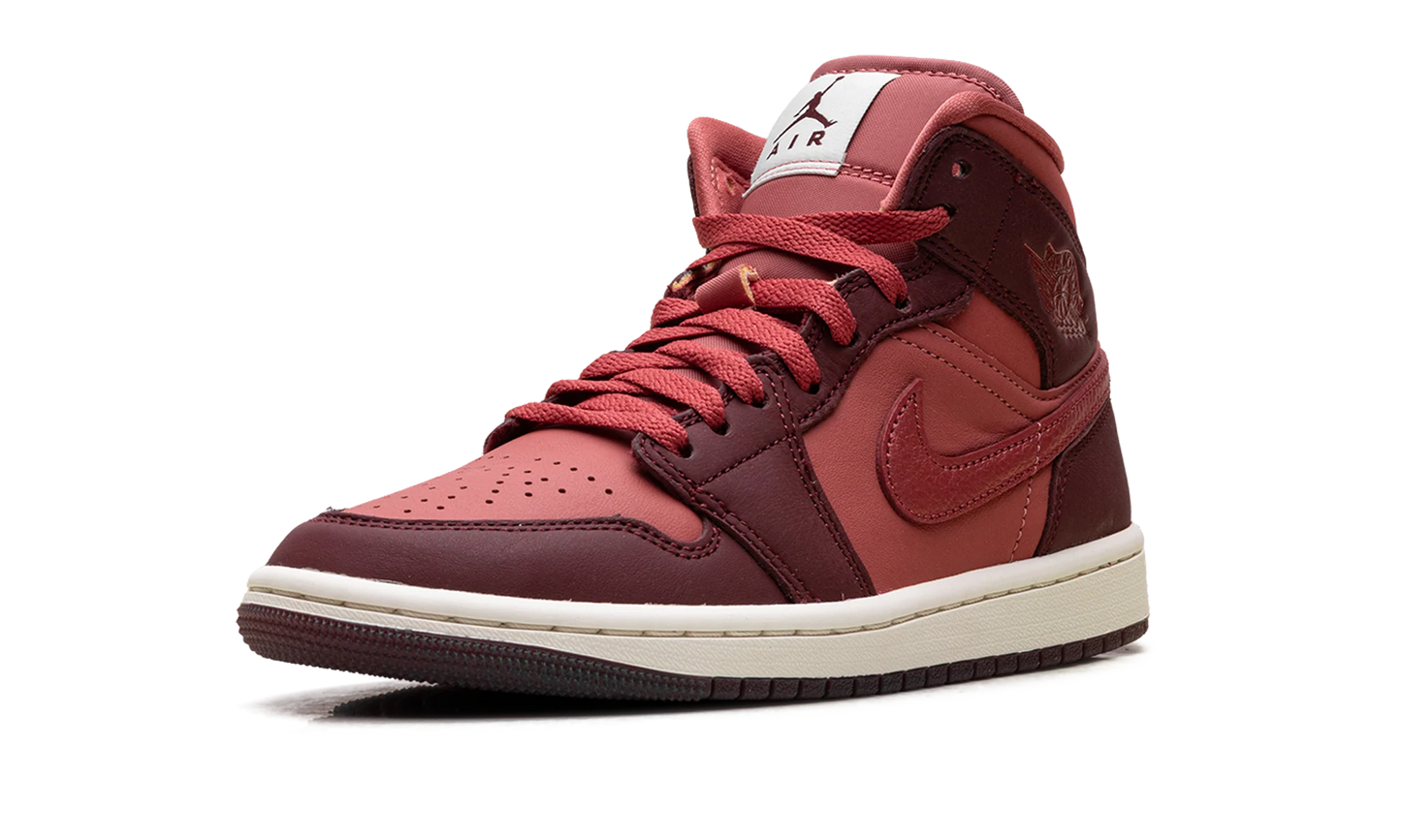 Jordan 1 Mid SE WMNS "Valentine's Day (2026)" IB7018 600