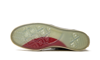 Chuck 70 Embroidered Lips High A01600C