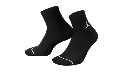 Jordan Everyday Ankle Socks "Black / White - (3-Pack)" DX9655 010