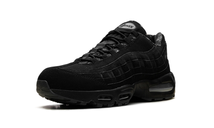 Air Max 95 "Big Bubble Black Realtree Edge Camo" IQ0302 010