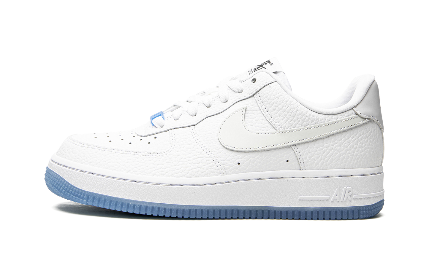 AIR FORCE 1 LO WMNS"UV Reactive Swoosh" DA8301 101