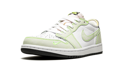 1 Low OG "Ghost Green" DM7837 103