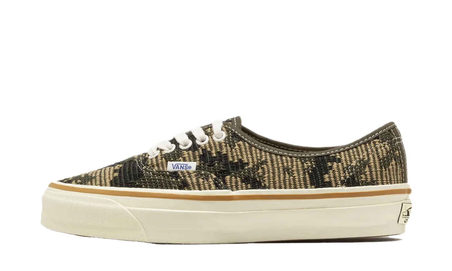 LX Authentic 44 "Camo" VN000D5K18S1
