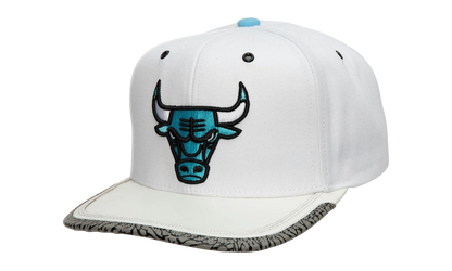 NBA Day 3 Snapback Cap "Chicago Bulls - White / Light Blue" HHSS4373 CBUYYPPPWHLB